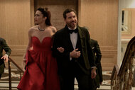 Benita (Mandy Moore) and Paolo (Edgar Ramirez) attend a gala event