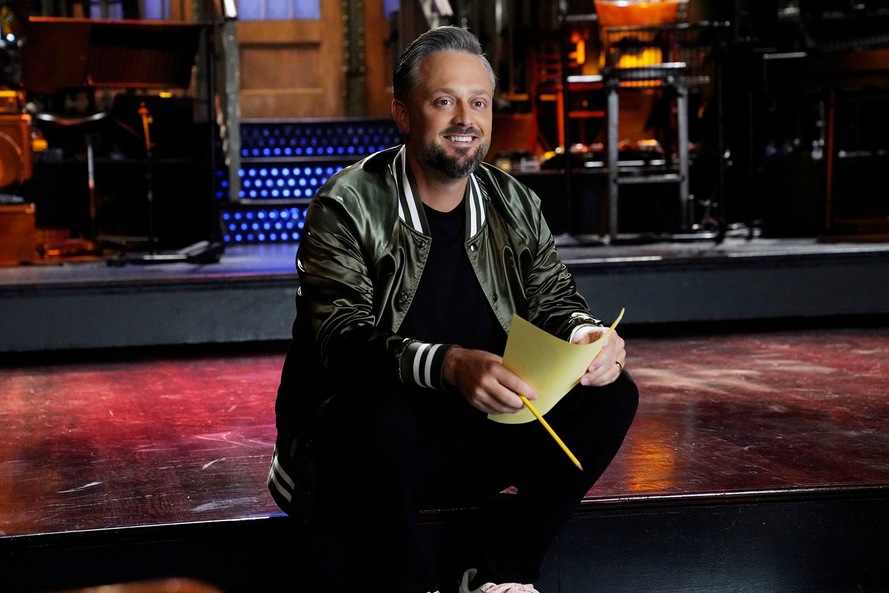 Watch Nate Bargatze’s SNL monologue and sketches starting October 5