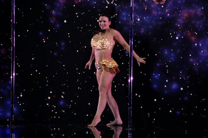 Kristy Sellars performing during the AGT finale