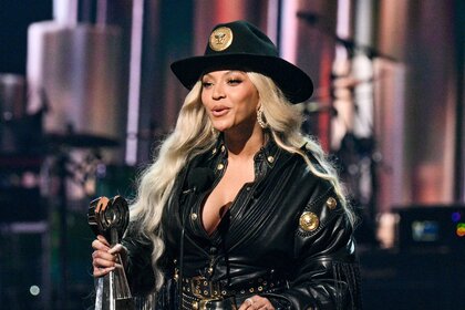 Beyonce Knowles at the iHeartRadio Music Awards