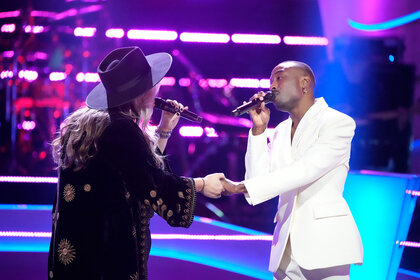 Cassidy Lee and Cameron Wright perform during Season 26 Episode 11 of The Voice