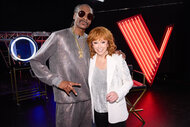 Snoop Dogg and Reba McEntire pose together on The Voice Season 26 Episode 6.