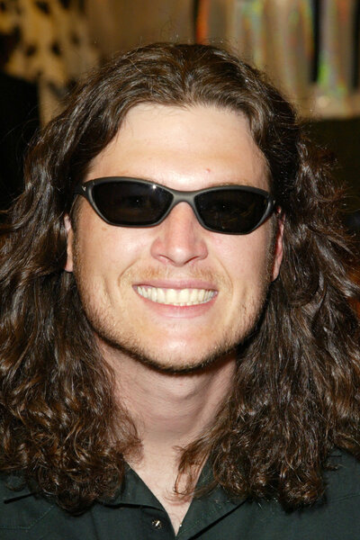 Blake Shelton wears sunglasses at the 2003 Academy of Country Music Awards