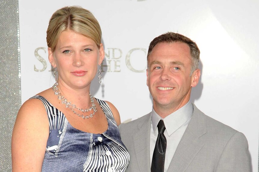 David Eigenberg and Chrysti Eigenberg pose together at the "Sex And The City 2" Premiere