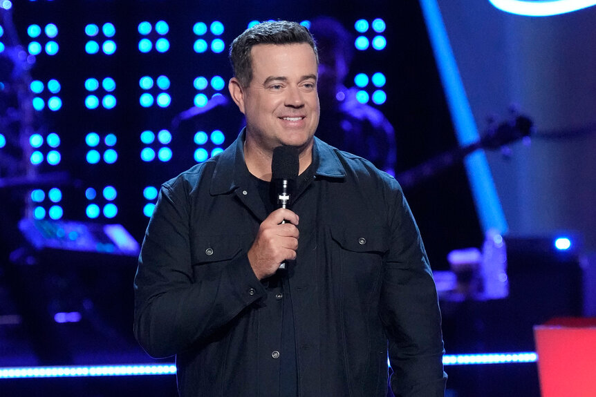 Carson Daly on stage during The Voice Episode 2510