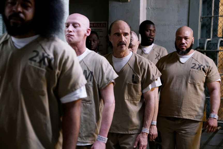 Alvin Olinsky in jail in Chicago P.D. Season 5 Episode 21.