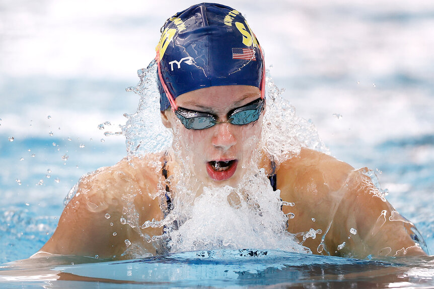 Katie Grimes swims during the Women's 400 Meter IM Final in 2021