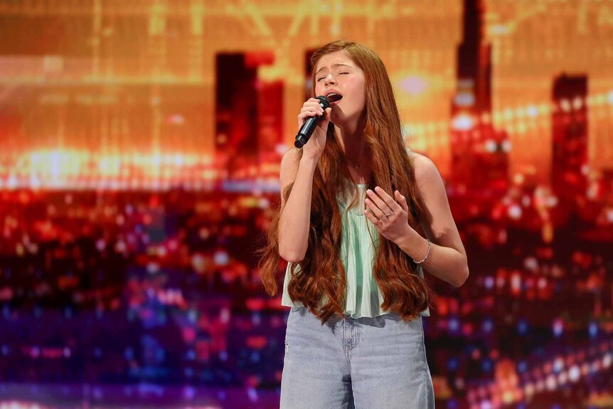 Sophie Lennon performs onstage on America's Got Talent Episode 1908.