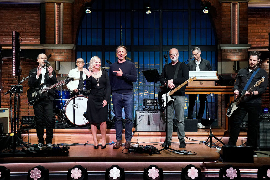 Amy Poehler, Seth Meyers, and the 8G Band on Late Night With Seth Meyers on on August 22, 2024.