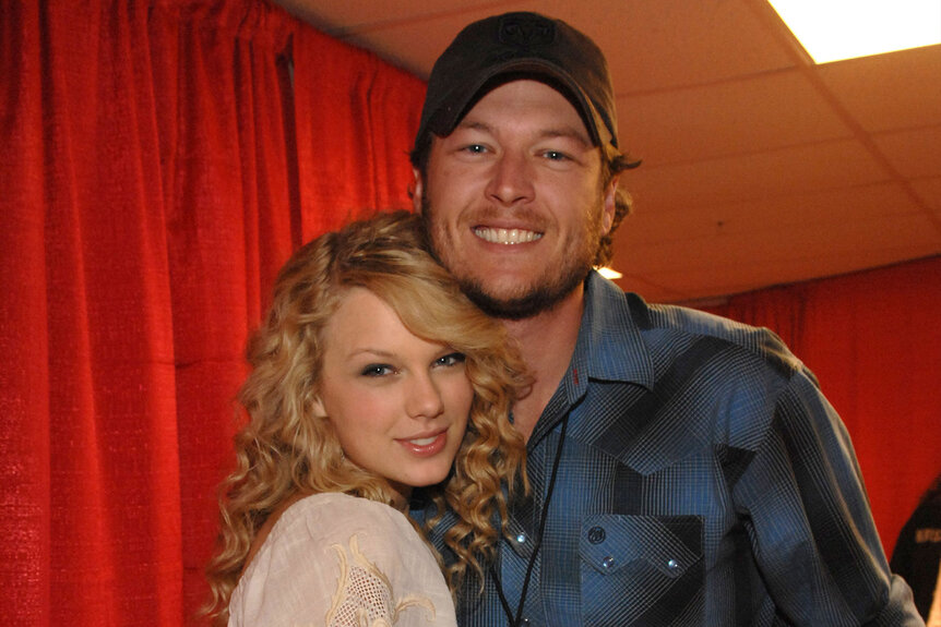 Taylor Swift and Blake Shelton during 2007 CMT Music Awards