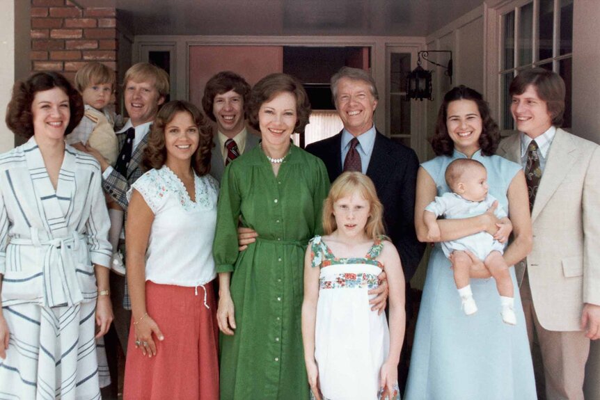 A portrait of President Jimmy Carter and his extended family.